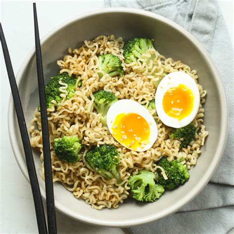 Sesame Instant Ramen Noodles with Broccoli & Soft-Boiled Egg Recipe ...