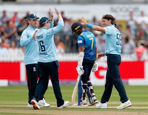 Tom Curran shines before washout seals England series win | Reuters