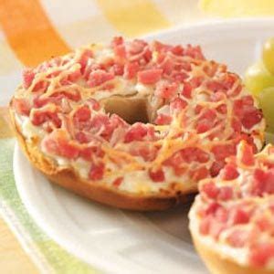 Cream Cheese 'n' Ham Bagels Recipe: How to Make It