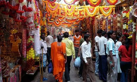 Best Shopping Places in Agra - Markets, Bazaars