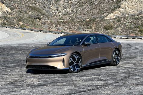 The 2022 Lucid Air Dream Edition Performance Is a 1,111-HP EV With ...