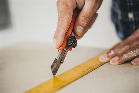 Easy Way To Cut Big Drywall Sheets in 30 Seconds