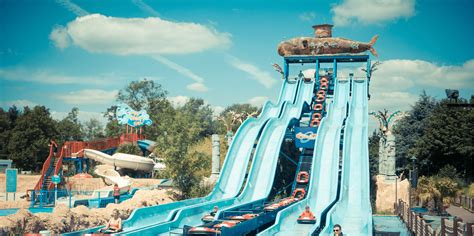 Depth Charge: Family Racing Water Slide | Thorpe Park Resort