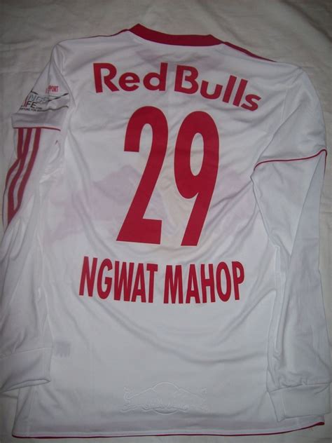 Red Bull Salzburg 2010-11 Home Kit