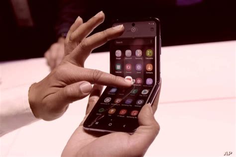 Google Foldable Phone Will Be In Market In 2021 - Technical Sain