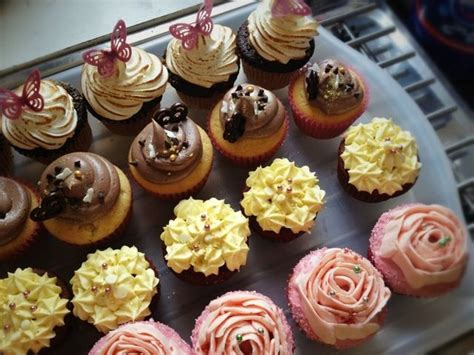 Cake Bamolis: Olden days cupcakes! | Food, Desserts, Cupcakes