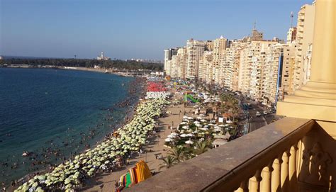 Egypt's Alexandria to have private beaches for tourists only | Amwal Al ...