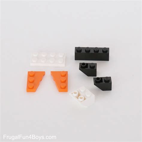 Five LEGO Christmas Ornaments to Make (With Building Instructions ...