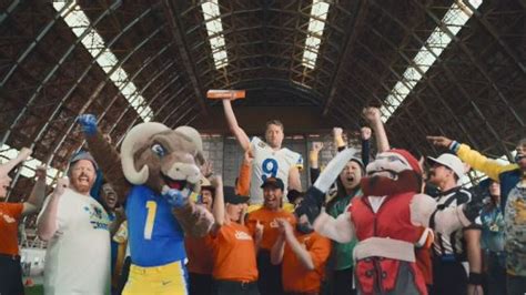 Matthew Stafford stars in new Little Caesars NFL commercial