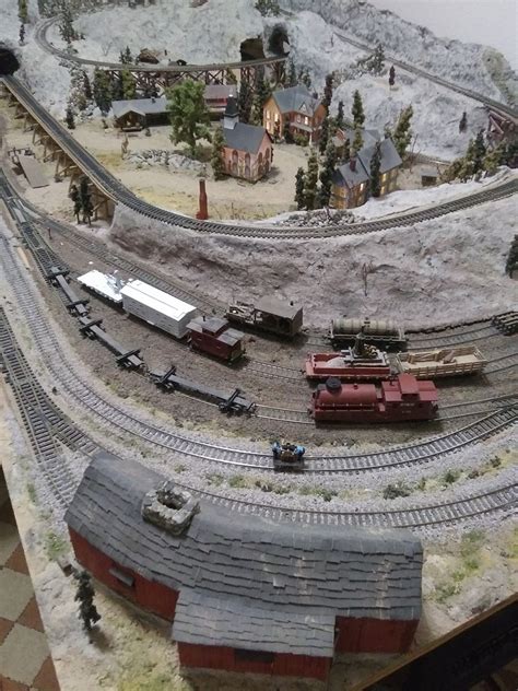 4x8 HO scale layout - Model railroad layouts plansModel railroad ...