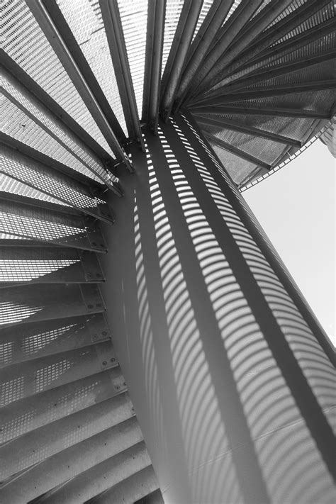 Stairs,spiral staircase,light,shadow,grid - free image from needpix.com