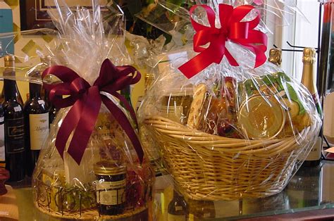 Best Birthday and Christmas Food Gift Baskets 2014 - Custom Made Gift ...