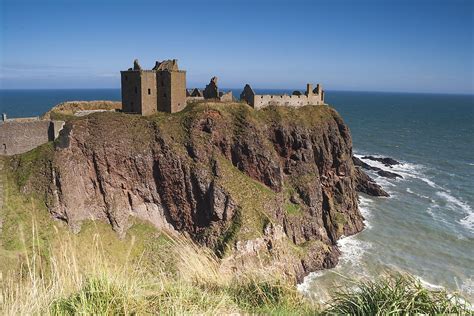 Dunnottar Castle, Scotland - Unique Places around the World - WorldAtlas