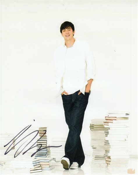 NICHOLAS BRAUN signed (THE PERKS OF BEING A WALLFLOWER) Star 8X10 W/COA ...