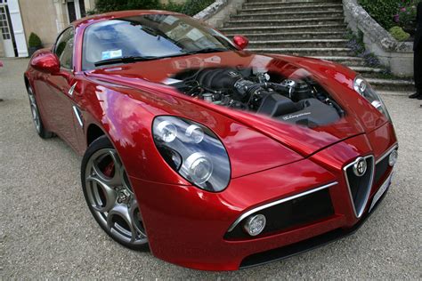 Photo ALFA ROMEO 8C Competizione coupé 2006 - médiatheque Motorlegend.com