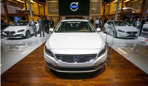 Chinese-owned Volvo goes electric, ditches cars powered solely by ...