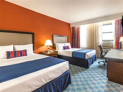 8 Best Hotels In Jersey City | Stay near Manhattan on a budget