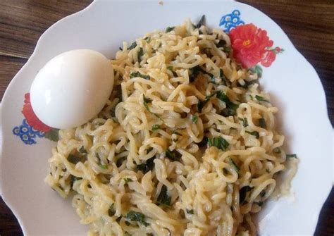 Indomie vegetable with boil egg Recipe by blessing - Cookpad