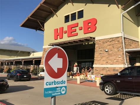 H-E-B Curbside Helps Houstonians Save Time