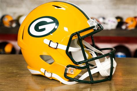 Green Bay Packers Riddell Speed Replica Helmet – Green Gridiron, Inc.