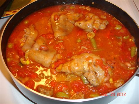 Patitas Guisada (Pig Feet Stew) | My Favorite Meals | Pinterest | Stew ...