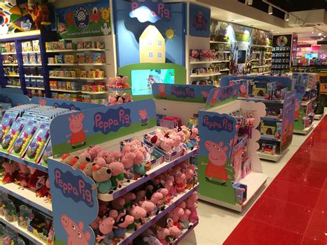 Peppa Pig. | Toy store, Oxford street, Shopping center