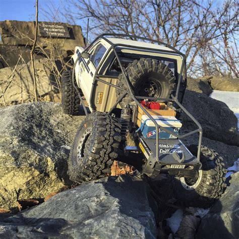 Axial SCX10 Custom Honcho by Adam Hoover [READERS RIDE] - RC Car Action