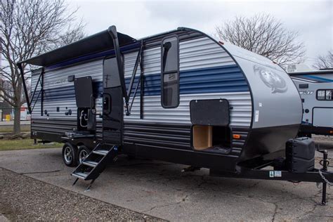 Top 7 Affordable Camper Trailers Under $10,000 - Camper Life