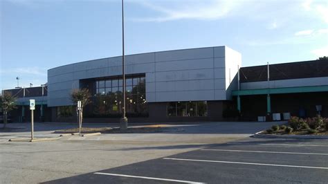 Vacant Harris Teeter of Wilmington, NC | Store closed 8/11/2… | Flickr