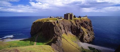 Dunnottar Castle: Set in a Spectacular Location