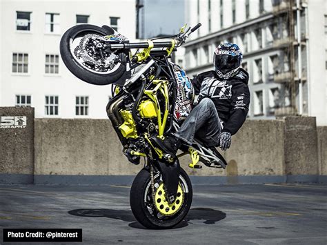 9 Best Motorcycles for Stunts - Viking Bags