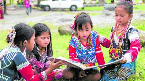 ‘Lumad’ literacy drive uses folklore in mother tongue | Inquirer News