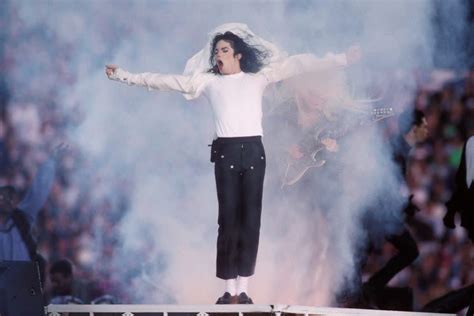 Michael Jackson’s ‘Black or White’ Music Video Turns 25: What You Didn ...