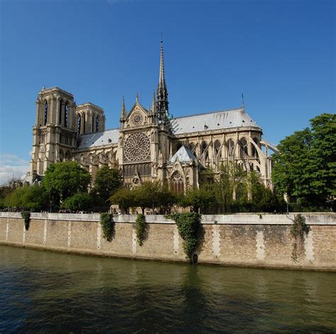 Notre Dame de Paris Historical Facts and Pictures | The History Hub