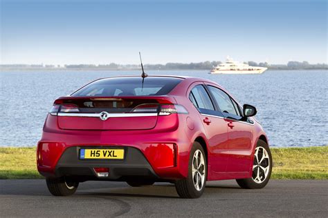 Vauxhall Ampera Review | heycar