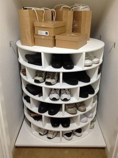 rangement-chaussures-rotatif-4 | Shoe storage, Diy lazy susan, Diy storage