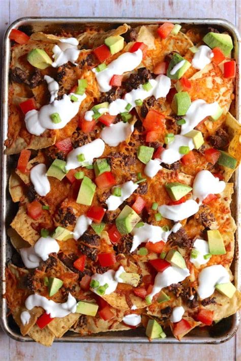 Easy Ground Beef Nachos Recipe | The Hungry Hutch