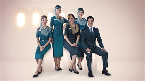 Oman Air unveils new cabin crew uniforms – Business Traveller