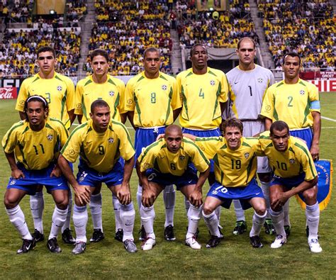 What do y’all think of the 2002 Brazil Soccer Team : r/worldcup