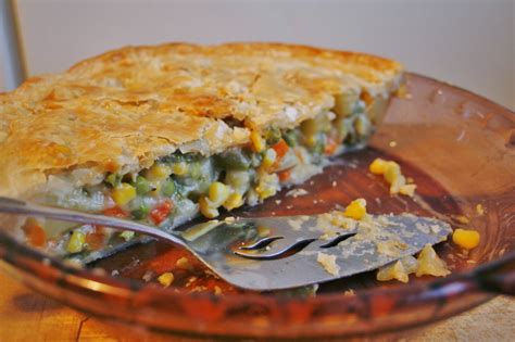 Rags and Roses: Recipe: Easy Vegetarian Pot-Pie