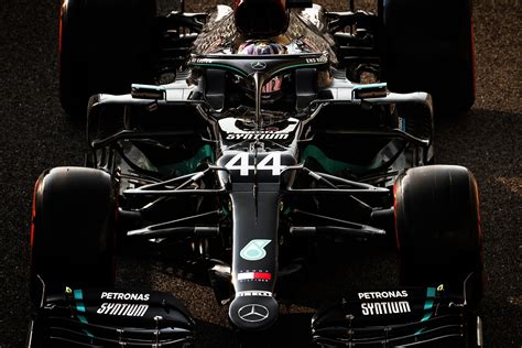 Lewis Hamilton, Mercedes W11, 2020 Abu Dhabi GP [5500x3667] : r/F1Porn