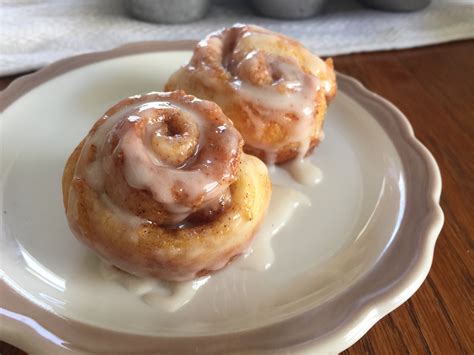 Mini Cinnamon Rolls Using Crescent Rolls