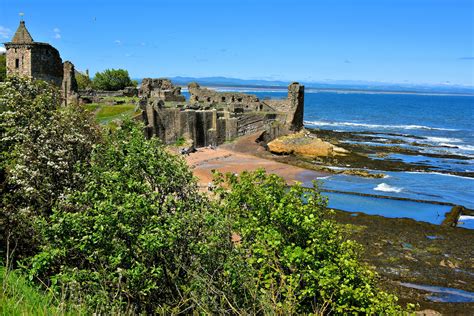 Castle Sands Beach at St Andrews Castle in St Andrews, Scotland ...