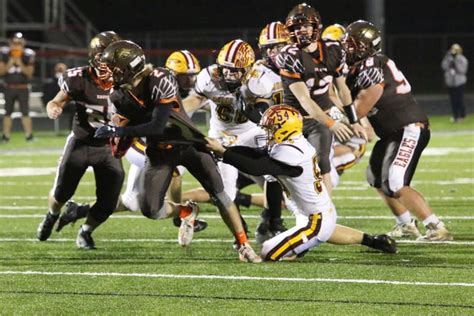 Berne Union overcomes five turnovers, hangs on for 28-22 win over Eastern