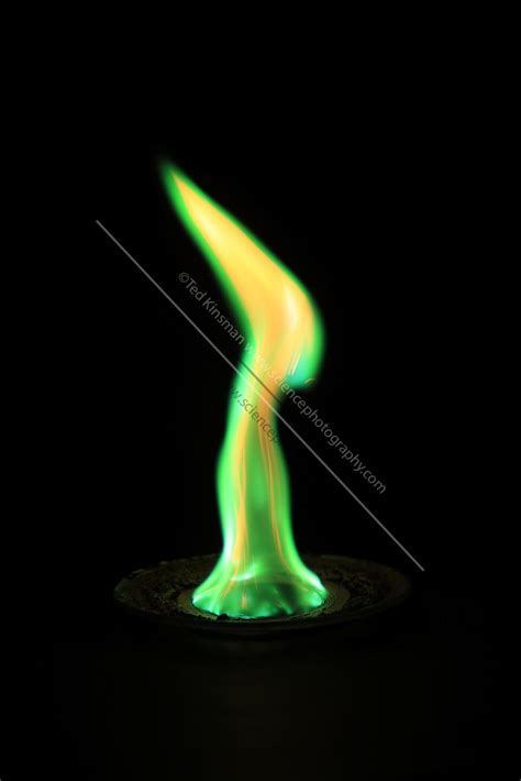 Copper(II) Chloride Flame Test | Sciencephotography.com