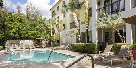 Courtyard by Marriott Fort Lauderdale Coral Springs | SLS