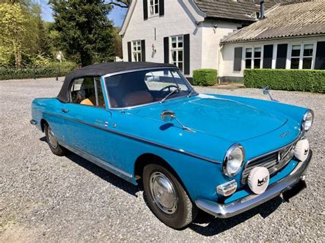 For Sale: Peugeot 404 Convertible (1964) offered for GBP 42,913