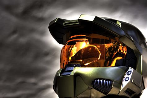 Halo: Master Chief Gazer 4K Wallpaper • GamePhD