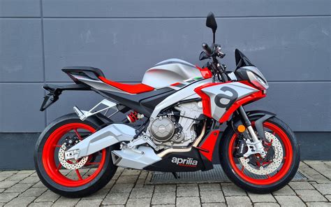 Aprilia Tuono 660 First Ride 2022, Review And Price in India - NewCarBike