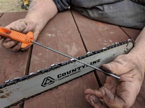 How to Sharpen a Chainsaw Safely [PHOTOS + VIDEOS] • New Life On A ...